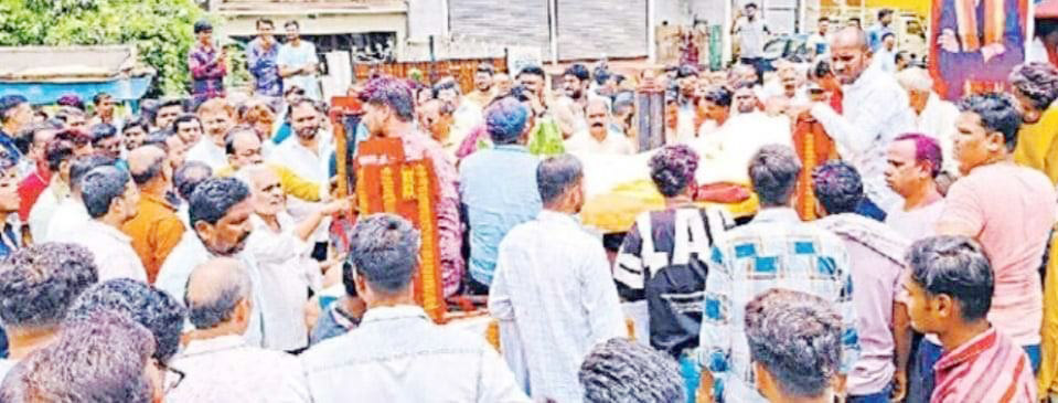 डिप्टी सीएम के भांजे का अंतिम संस्कार