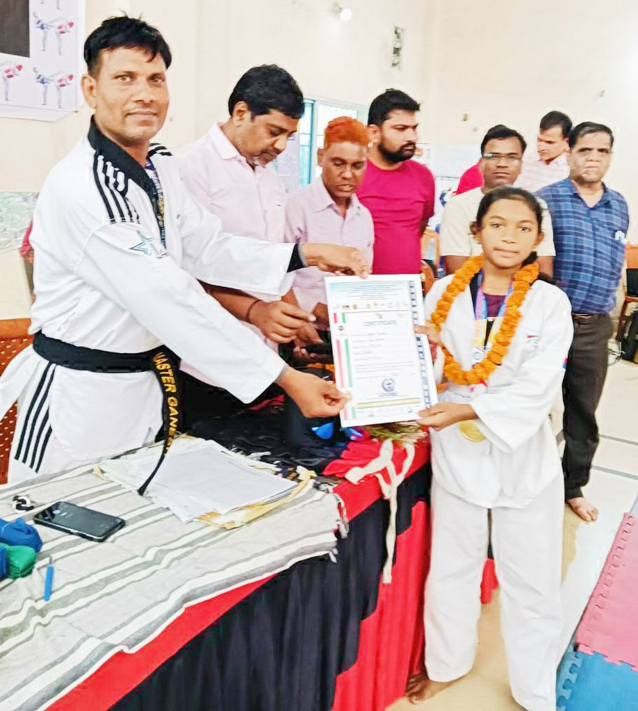 खेलो ताइक्वांडो स्पर्धा में आर्या परिहार ने जीता यलो बेल्ट