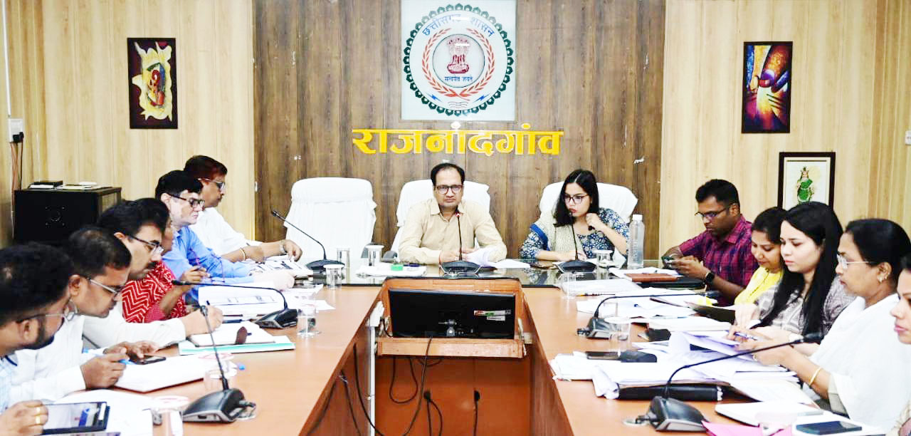 स्वच्छता का पालन नहीं करने वालों पर लगाएं अर्थदंड