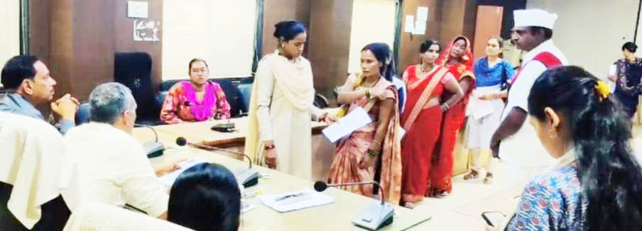 कलेक्टर ने जनदर्शन में सुनी समस्याएं