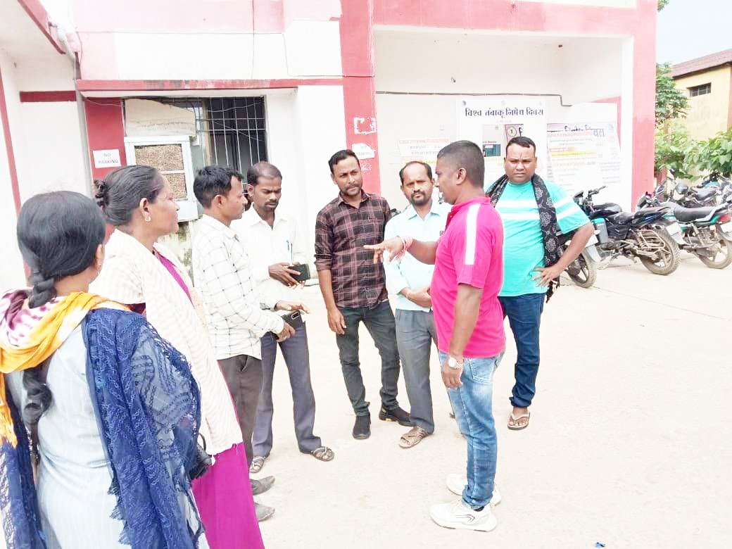 वेतन की गुहार लिए कर्मचारी दर दर की ठोकरें खाने मजबूर