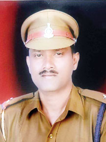 एएसआई नरहरि का अस्पताल में निधन, बस्तर के थानों में दे चुके हैं सेवा एएसआई नरहरि का अस्पताल में निधन, बस्तर के थानों में दे चुके हैं सेवा