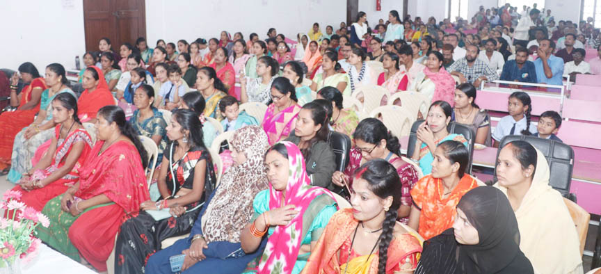 नक्सल प्रभावित क्षेत्र की महिलाओं को कौशल प्रशिक्षण