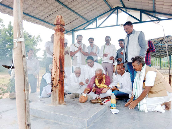 आदिवासी दिवस धूमधाम से मनाया