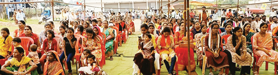 आदिवासी दिवस पर विधिक साक्षरता शिविर आदिवासी दिवस पर विधिक साक्षरता शिविर