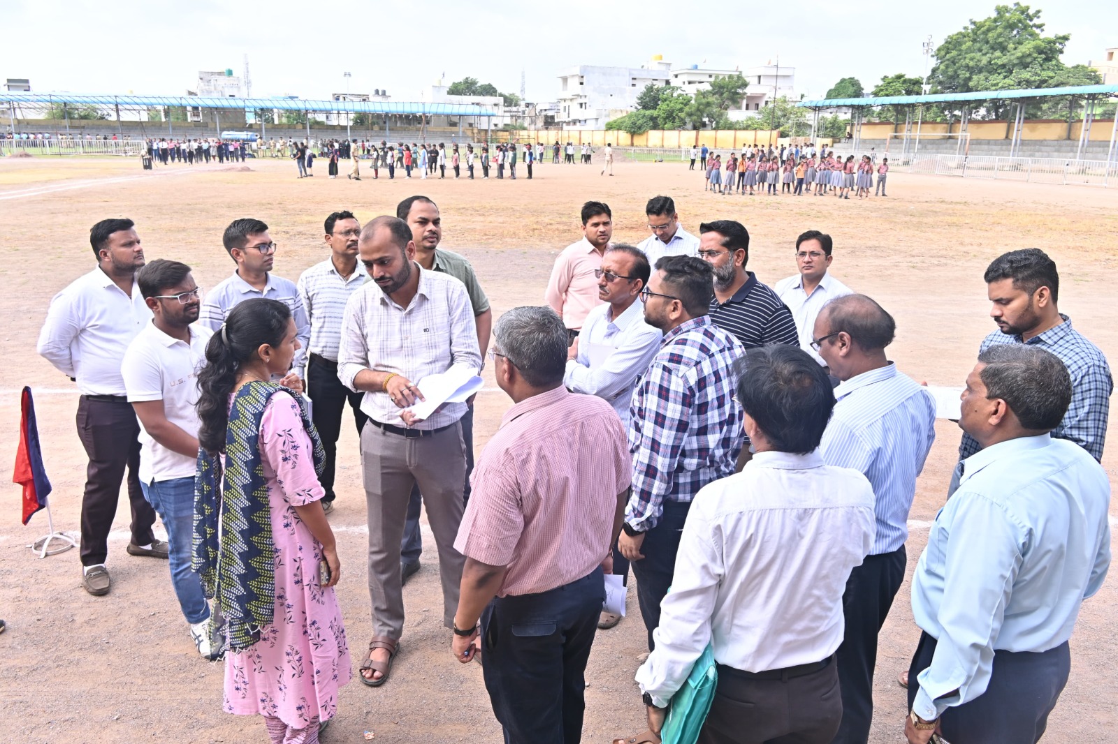 स्वतंत्रता दिवस मुख्य समारोह एकलव्य खेल मैदान में  कलेक्टर ने तैयारियों का लिया जायजा