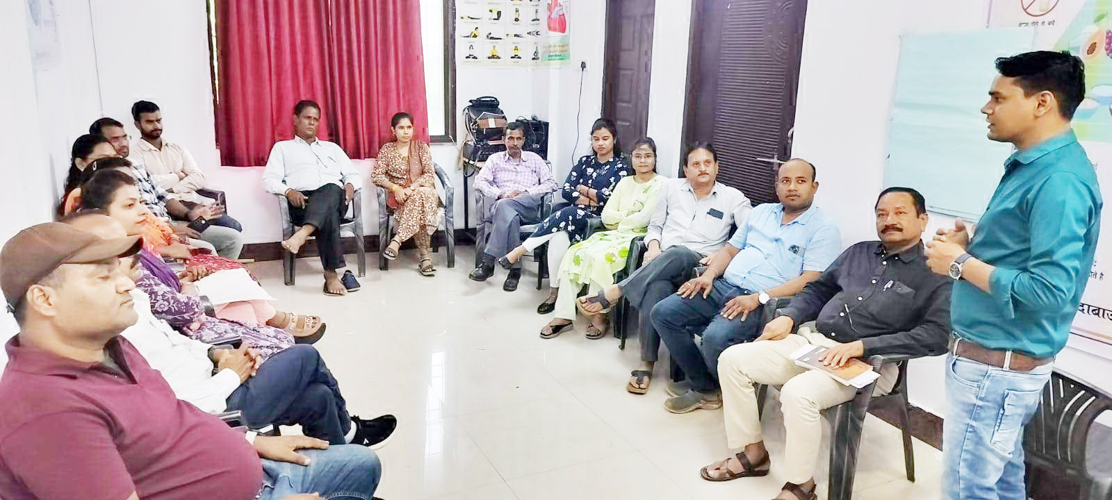 कर्मचारी-अधिकारियों के लिए तनाव प्रबंधन कार्यशाला 