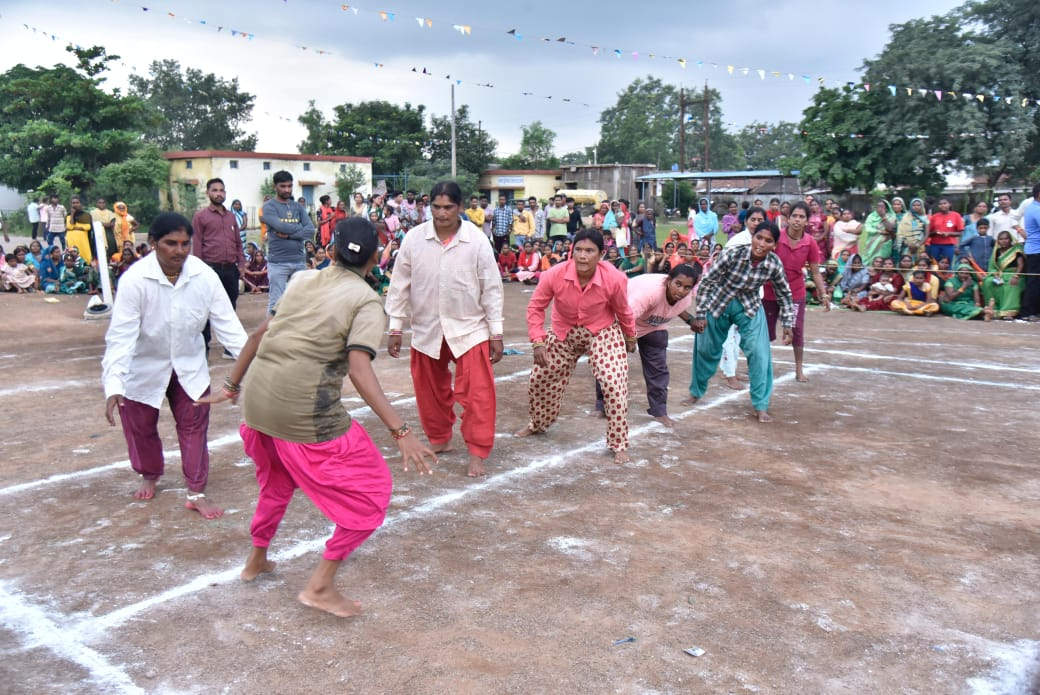 इतवारी चिला तिहार जनपद ट्रॉफी