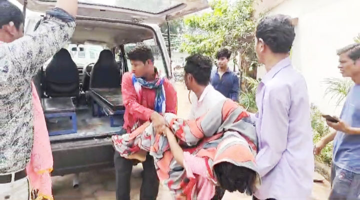 सांप के काटने से युवती की मौत सांप के काटने से युवती की मौत
