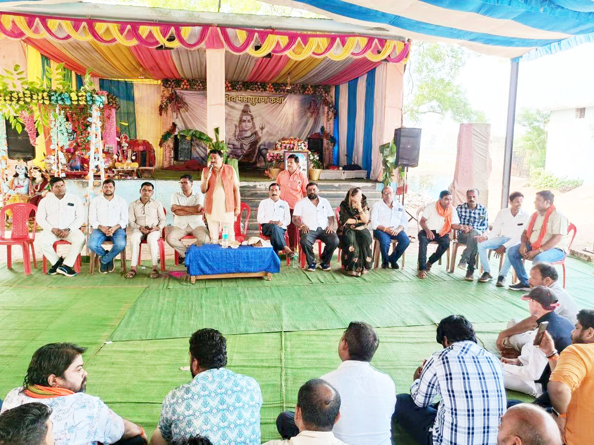 सार्खेश्वर महादेव मंदिर में विधायक इंद्र कुमार ने की पूजा-अर्चना सार्खेश्वर महादेव मंदिर में विधायक इंद्र कुमार ने की पूजा-अर्चना
