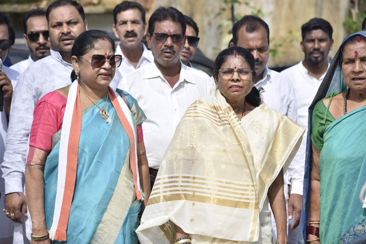 पूर्वजों के संघर्ष और बलिदान से आज हम स्वतंत्र-अंबिका मरकाम