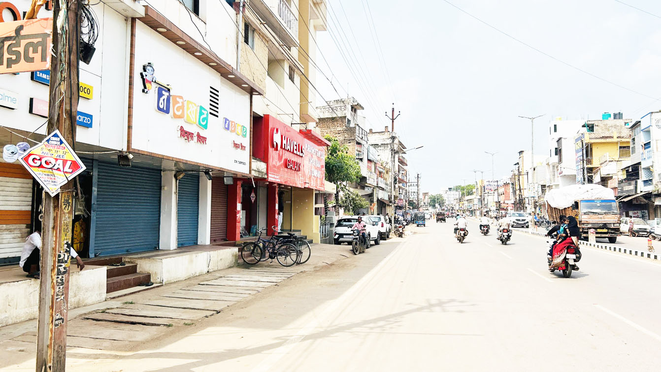 धमतरी में मिला-जुला रहा बंद