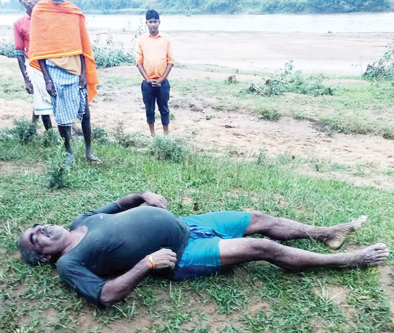 मवेशी चराने जाते नदी में बहा, लाश एक किमी दूर मिली