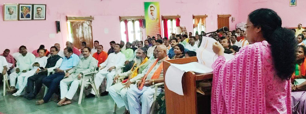 भाजपा के सदस्यता अभियान से समाज के हर वर्ग को जोड़े - लता उसेंडी भाजपा के सदस्यता अभियान से समाज के हर वर्ग को जोड़े - लता उसेंडी