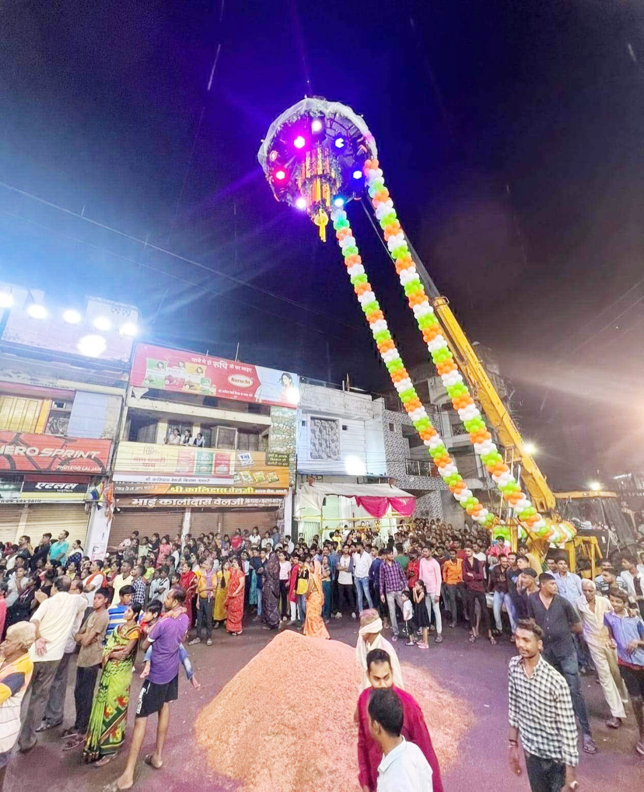 कृष्ण जन्माष्टमी पर मुंबई वाला दही हांडी महोत्सव