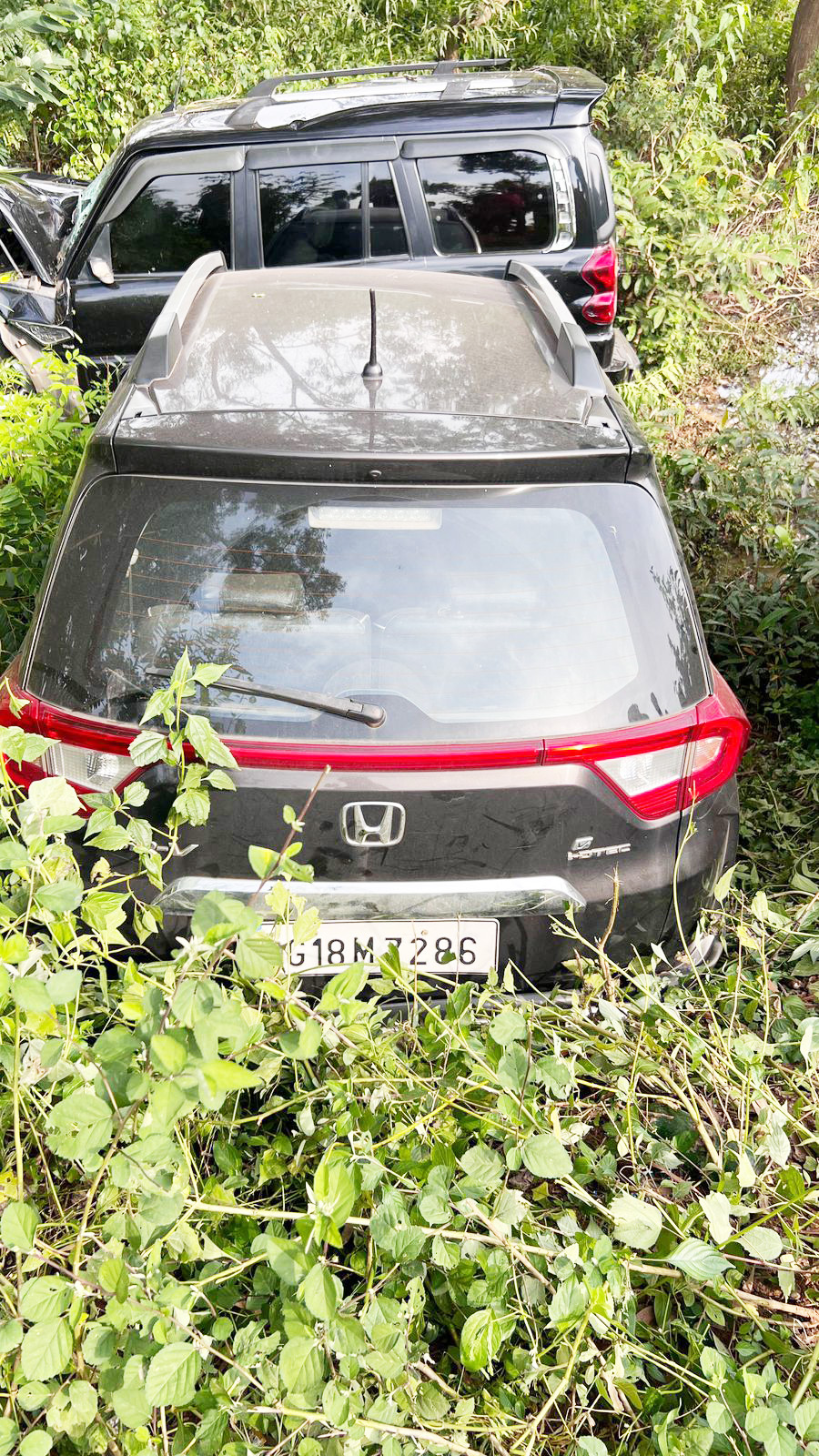 कारें भिड़ीं, दंतेवाड़ा जिपं अध्यक्ष, सुरक्षाकर्मी समेत 6 जख्मी