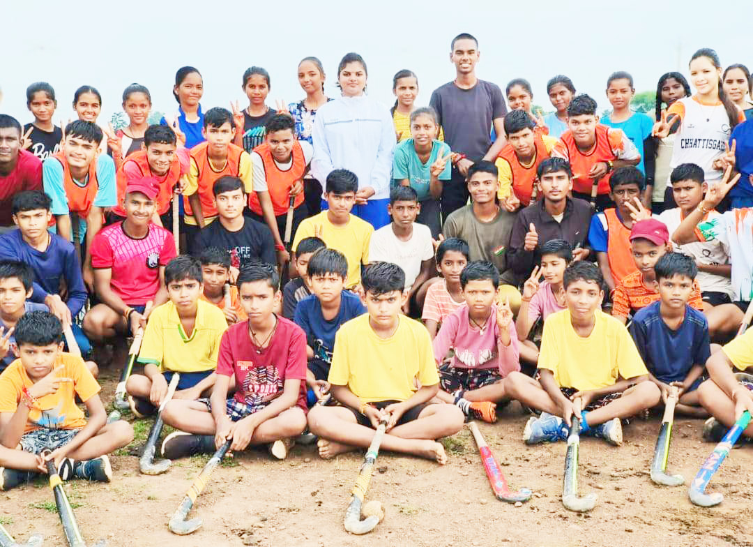 मेजर ध्यानचंद की गौरवपूर्ण स्मृति को किया याद 