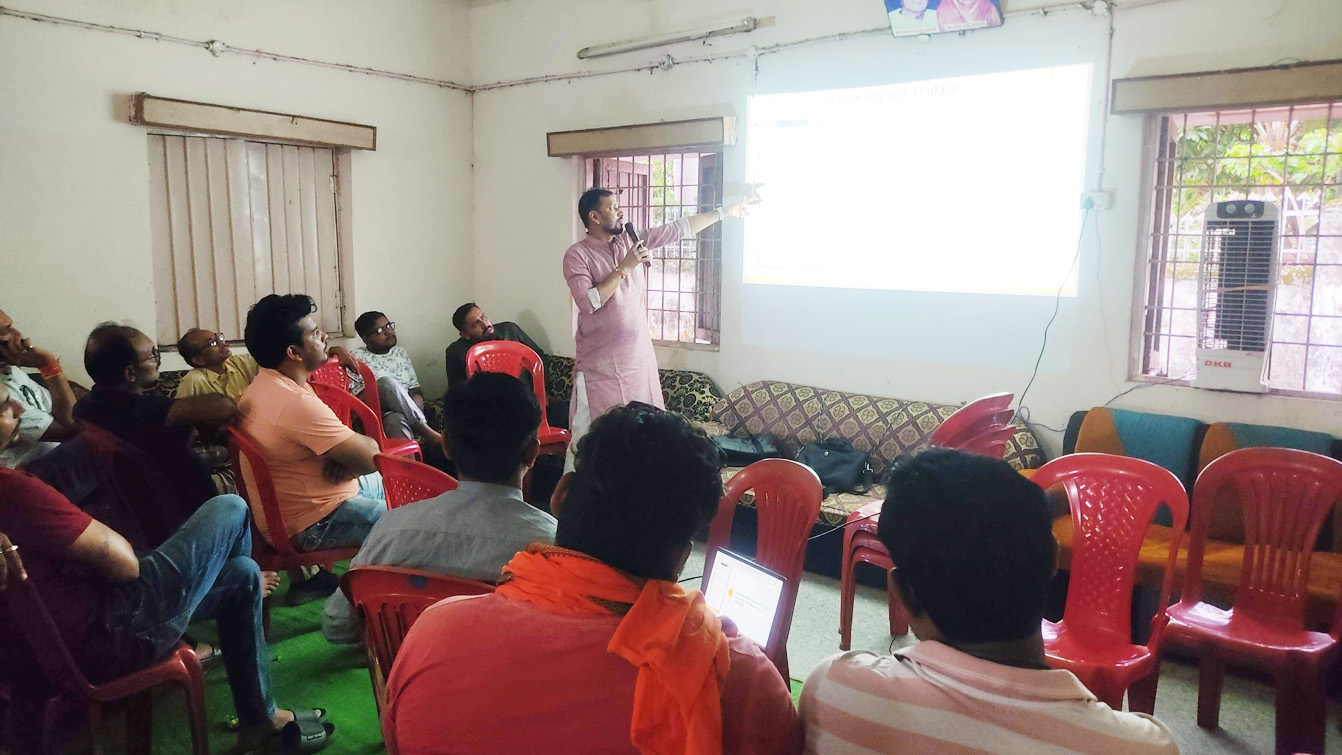 भाजपा सदस्यता अभियान 3 चरणों में, प्रोजेक्टर से बताई प्रक्रिया भाजपा सदस्यता अभियान 3 चरणों में, प्रोजेक्टर से बताई प्रक्रिया