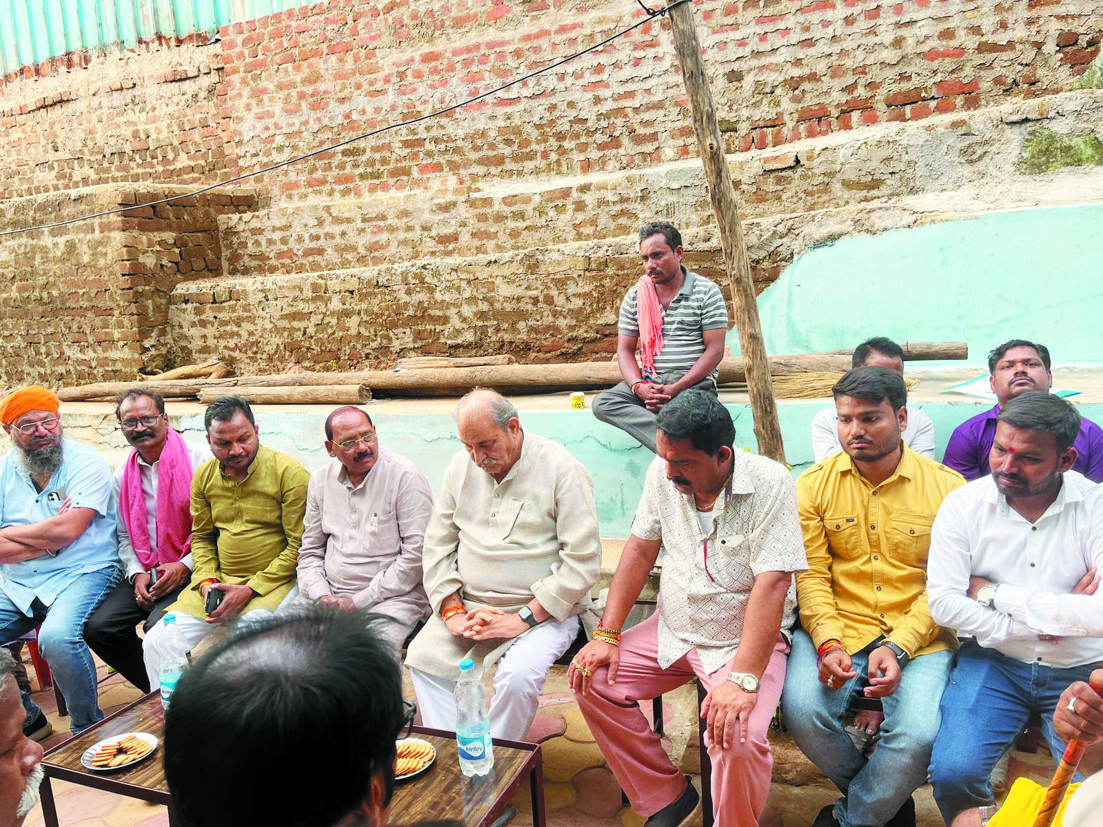 गिरचंद साहू को दी श्रद्धांजलि गिरचंद साहू को दी श्रद्धांजलि