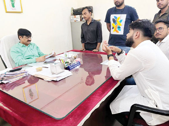 रिंग रोड की स्ट्रीट लाइट रहती है बंद, अंधेरा से आवागमन में होती है दिक्कतें-आजाद सेवा संघ