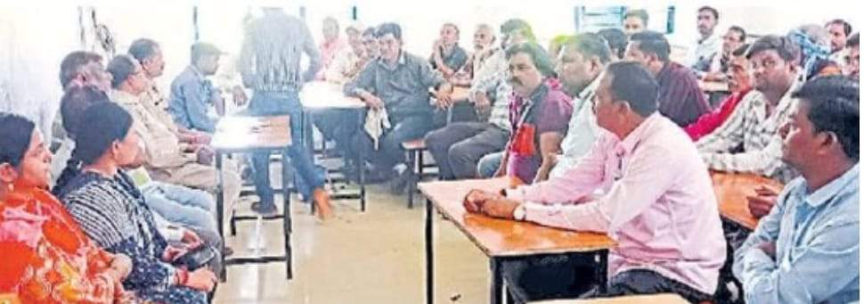 स्कूल में घुसकर शिक्षकों से बदसलूकी, भाजपा नेता पर अपराध दर्ज 