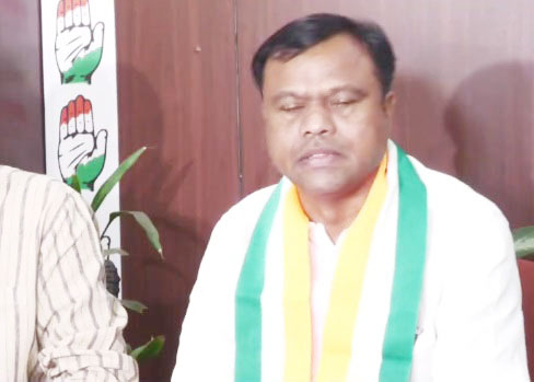 सरकार पर बैज का तीखा प्रहार, कहा- गृह मंत्री को  मेकअप से फुर्सत नहीं, पुलिस केवल वसूली में लगी