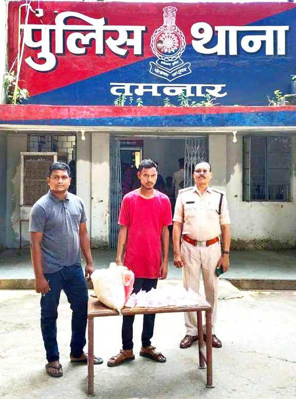 महुआ शराब जब्त, एक गिरफ्तार महुआ शराब जब्त, एक गिरफ्तार
