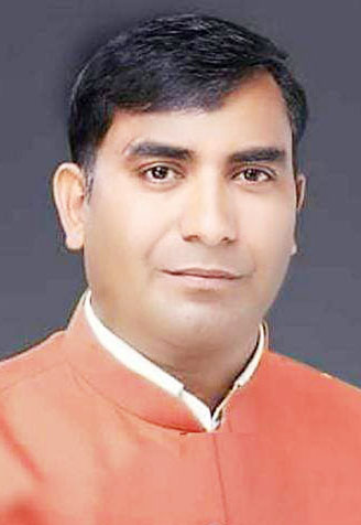 डीईओ द्वारा छात्राओं के साथ दुर्व्यवहार निंदनीय - महेंद्र
