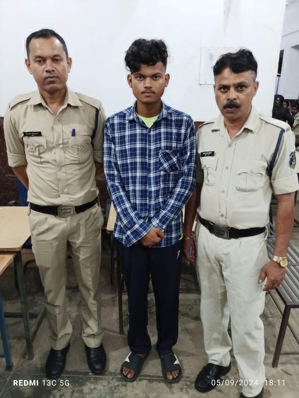 चोरी का आरोपी गिरफ्तार