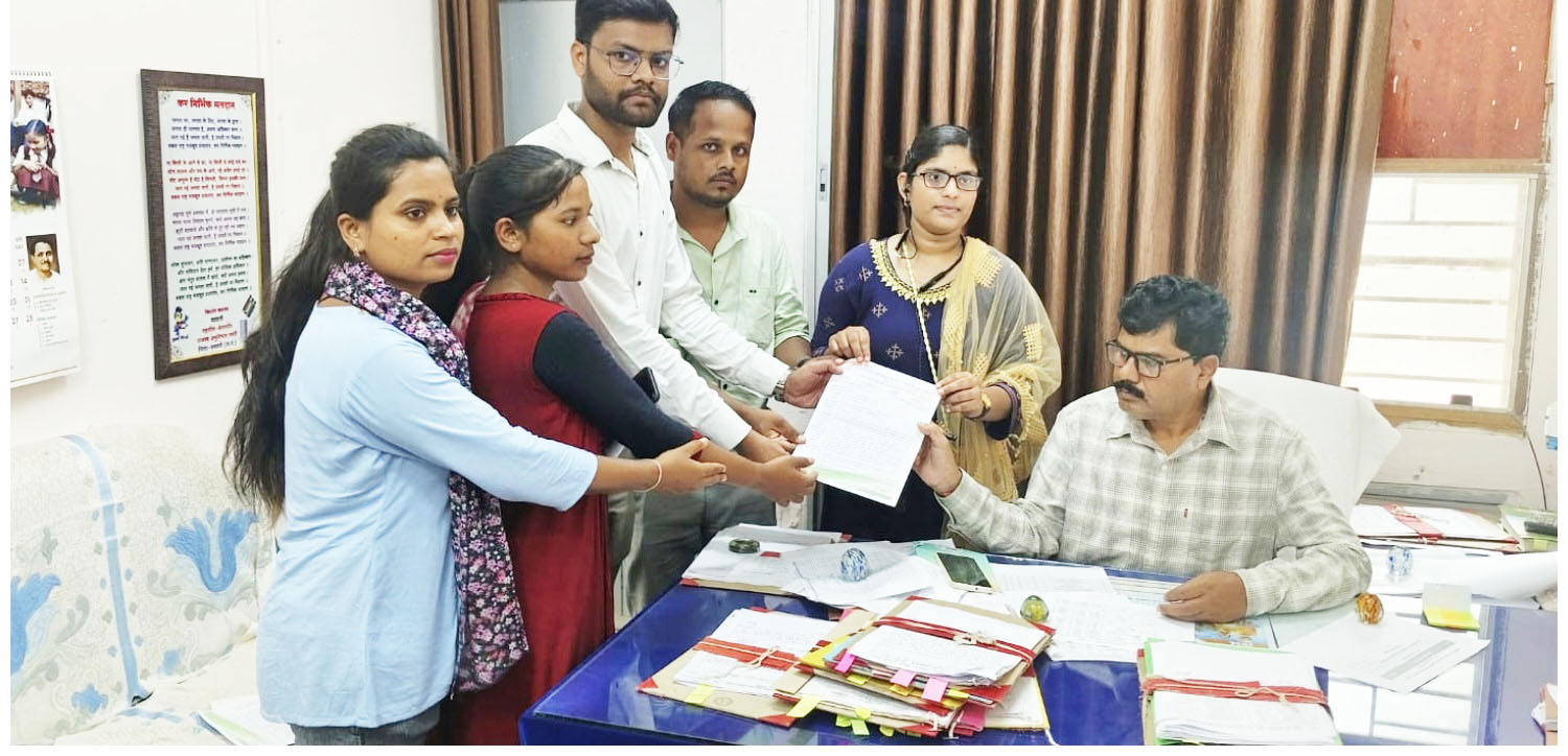 सरकार से 33 हजार शिक्षकों की भर्ती की मांग, डीएड-बीएड संघ का 21 से हड़ताल