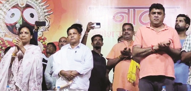 गणेश उत्सव का दिखने लगा उत्साह गणेश उत्सव का दिखने लगा उत्साह