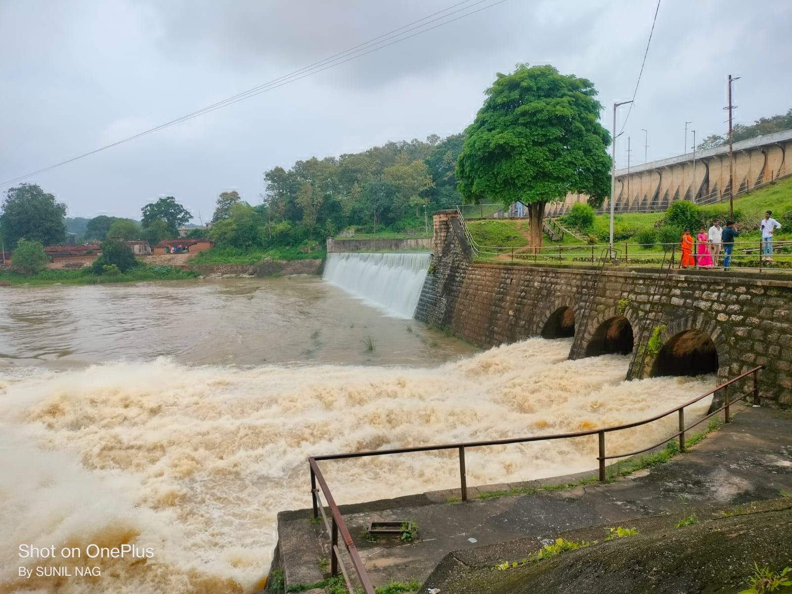 104 फीसदी भरा मुरूमसिल्ली बांध, 7846 क्यूसेक पानी आ रहा बाहर