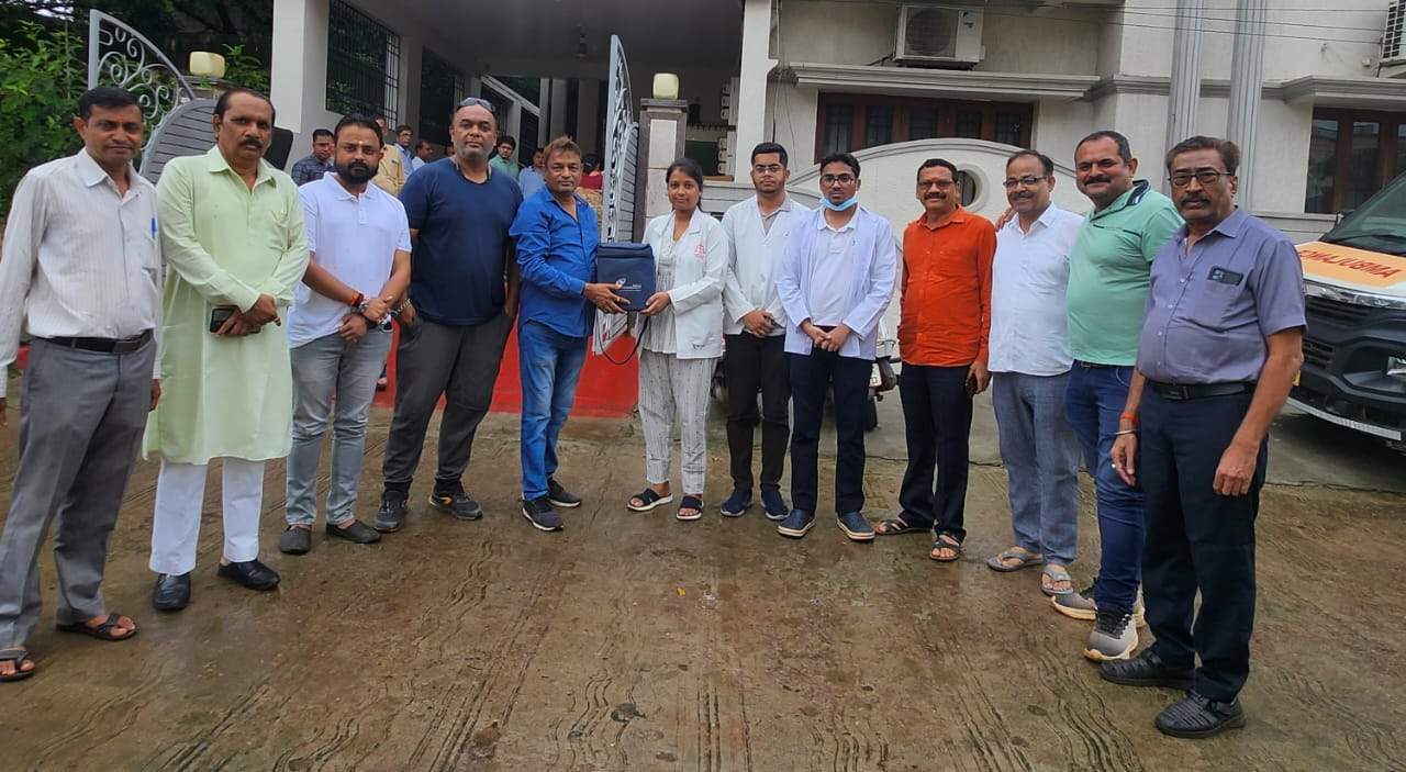 रमणिक का नेत्रदान व त्वचादान रमणिक का नेत्रदान व त्वचादान