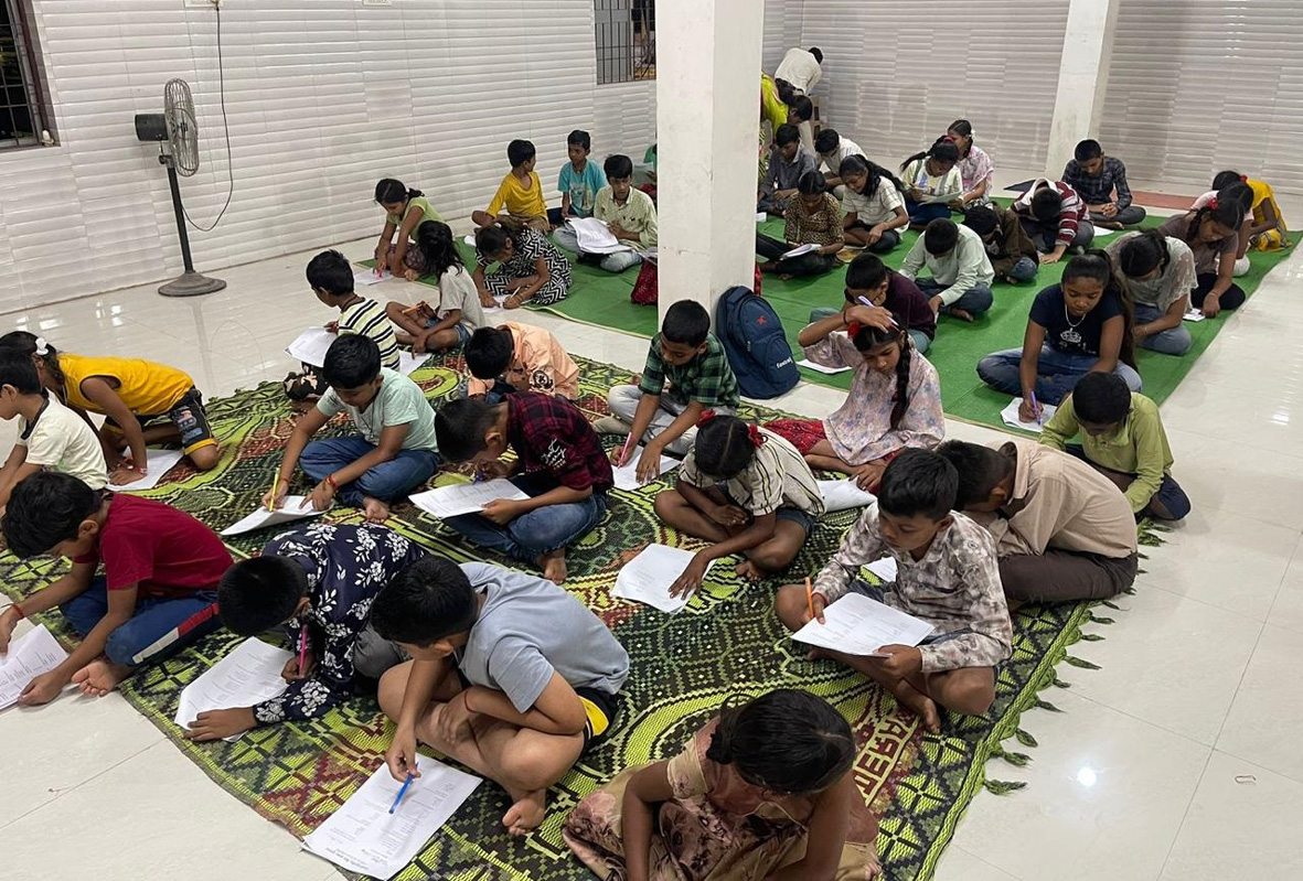 गणेशोत्सव पर सामान्य ज्ञान प्रतियोगिता बच्चों ने बढ़-चढक़र लिया हिस्सा गणेशोत्सव पर सामान्य ज्ञान प्रतियोगिता बच्चों ने बढ़-चढक़र लिया हिस्सा