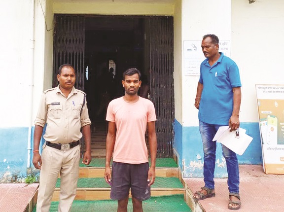 छेड़छाड़ का आरोपी गिरफ्तार छेड़छाड़ का आरोपी गिरफ्तार
