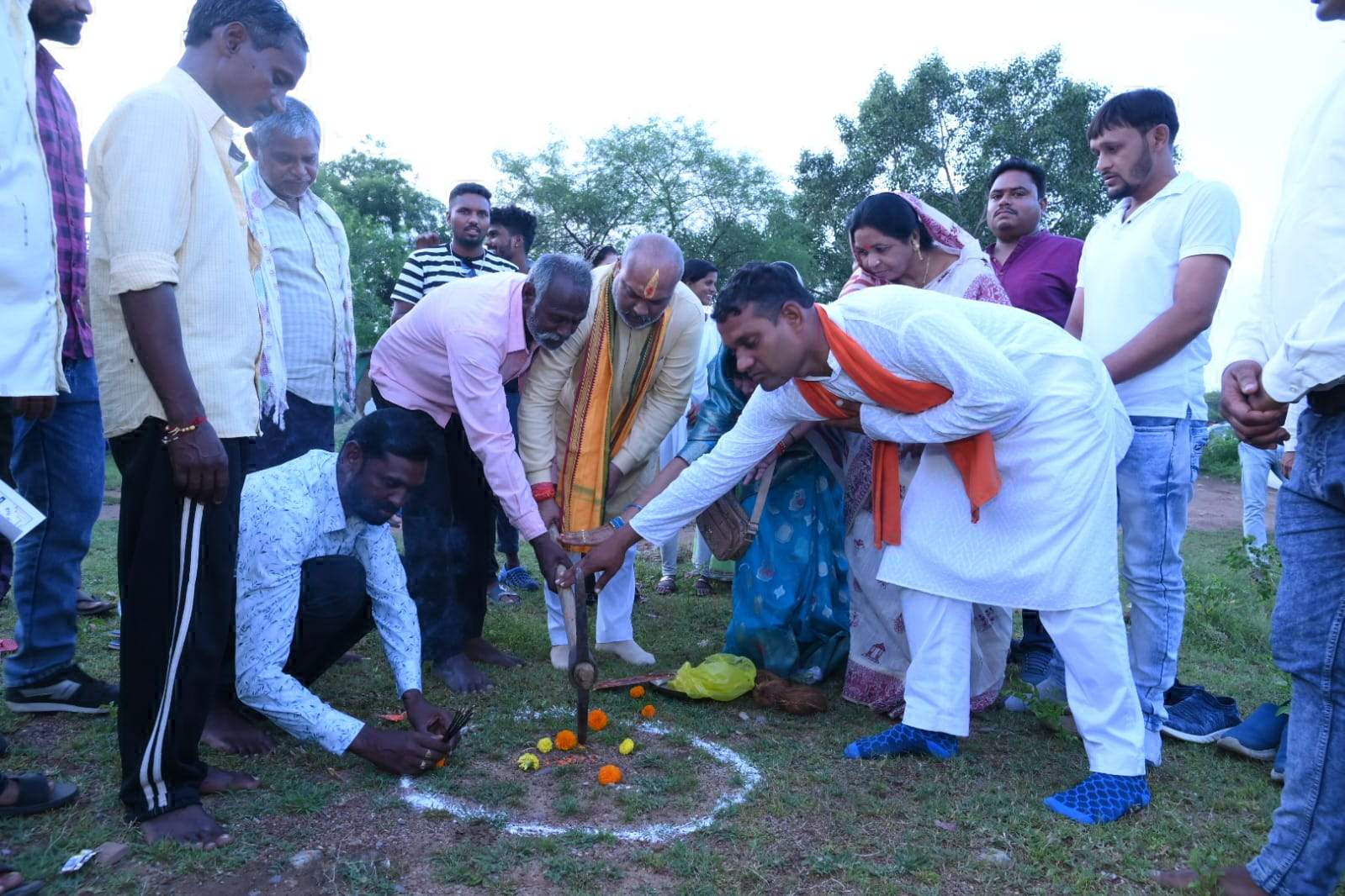 विधायक ने किया विकास कार्यों का भूमिपूजन