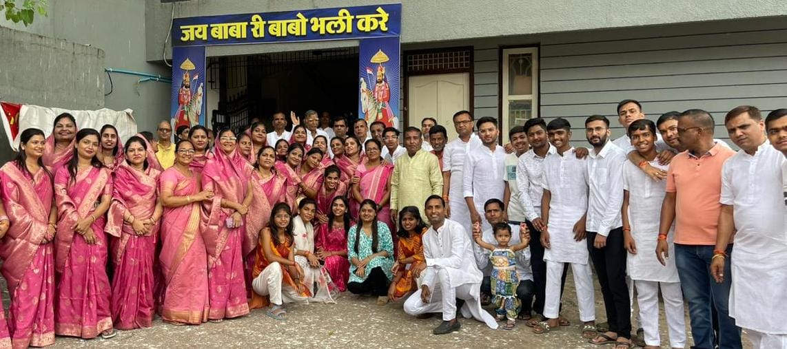 बाबा रामदेव जन्मोत्सव पर निकाली शोभायात्रा बाबा रामदेव जन्मोत्सव पर निकाली शोभायात्रा