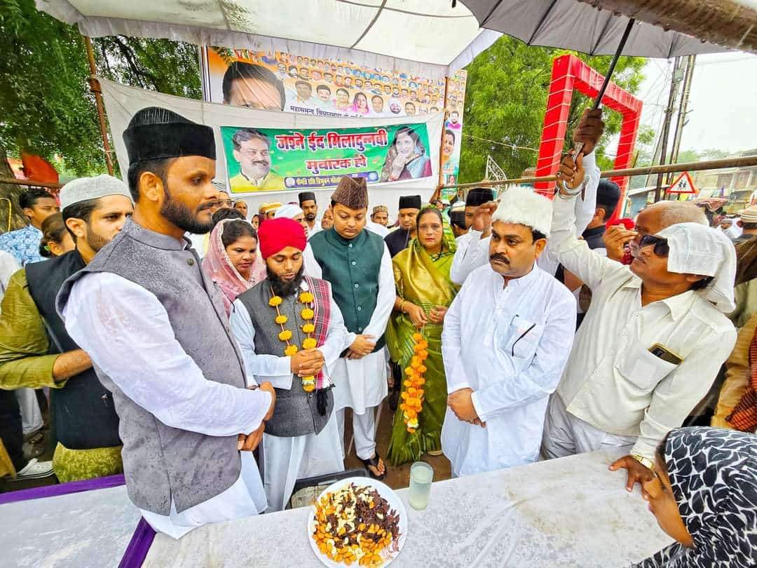 ईद मिलादुन्नबी पर निकाला जुलूस, स्वागत