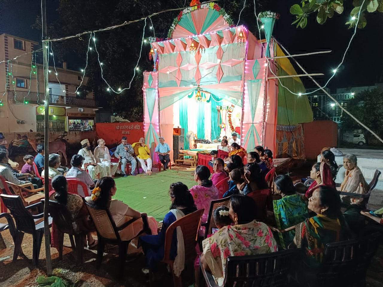 भारतीयता की सहज अभिव्यक्ति है हिन्दी-आनंद भारतीयता की सहज अभिव्यक्ति है हिन्दी-आनंद