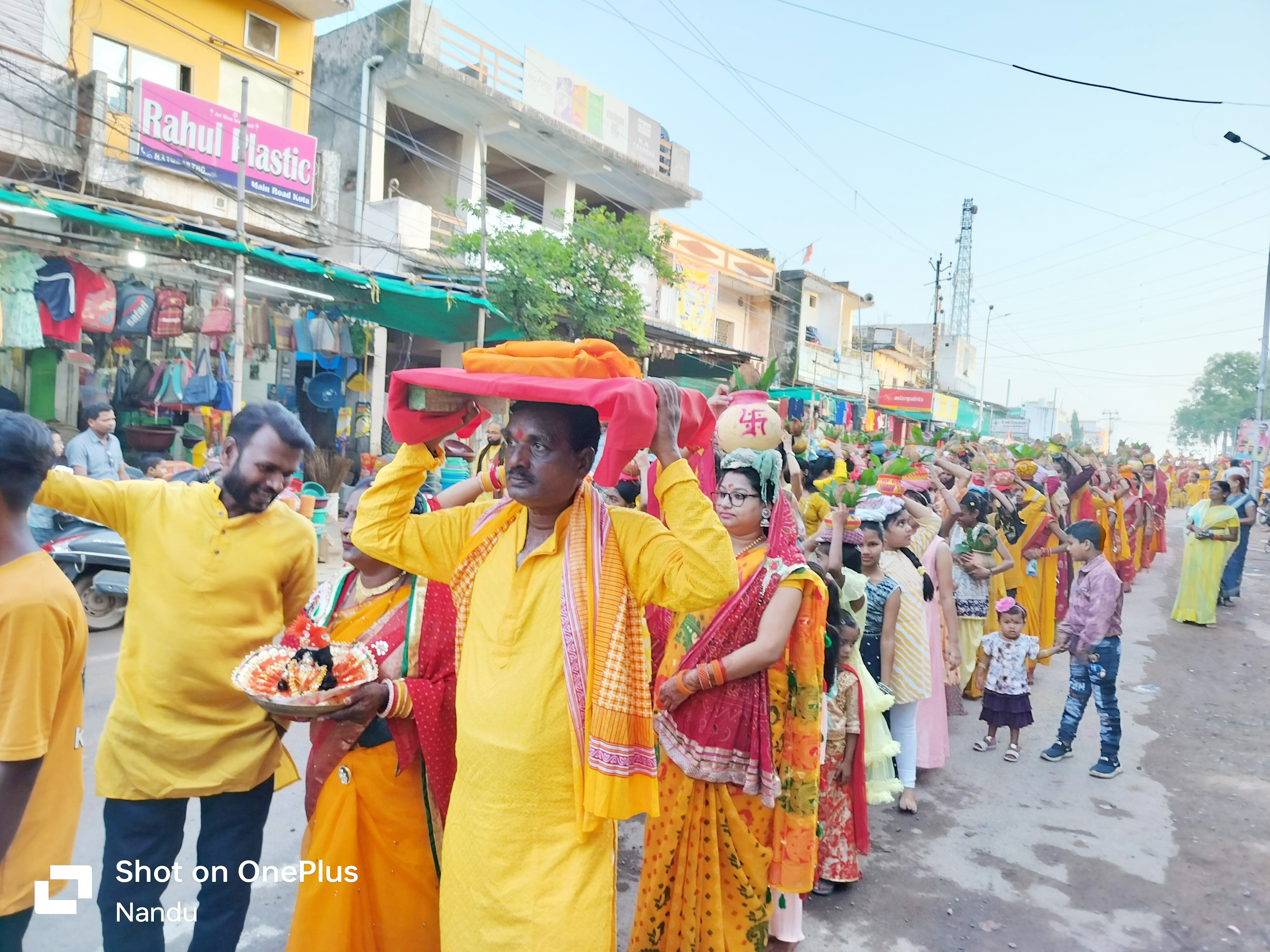 कलश यात्रा के साथ भागवत कथा शुरू कलश यात्रा के साथ भागवत कथा शुरू