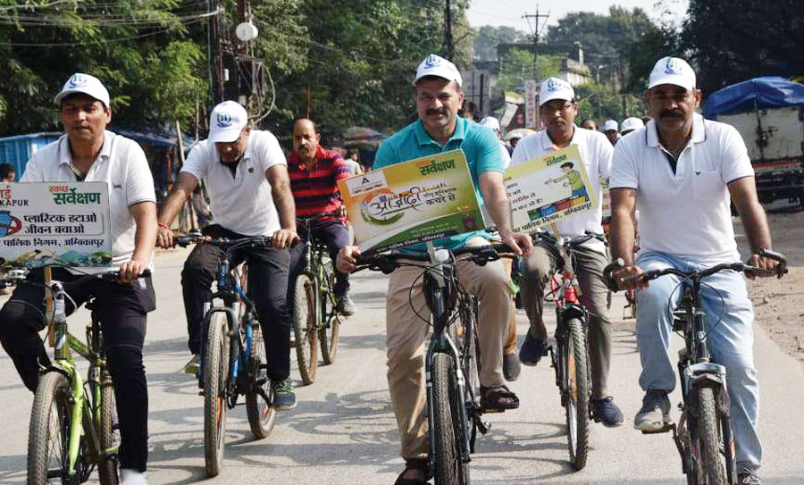 स्वच्छता की अलख जगाने निकाली साइकिल रैली स्वच्छता की अलख जगाने निकाली साइकिल रैली