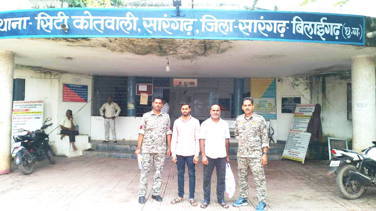 खाद की हेराफेरी, 2 गिरफ्तार खाद की हेराफेरी, 2 गिरफ्तार