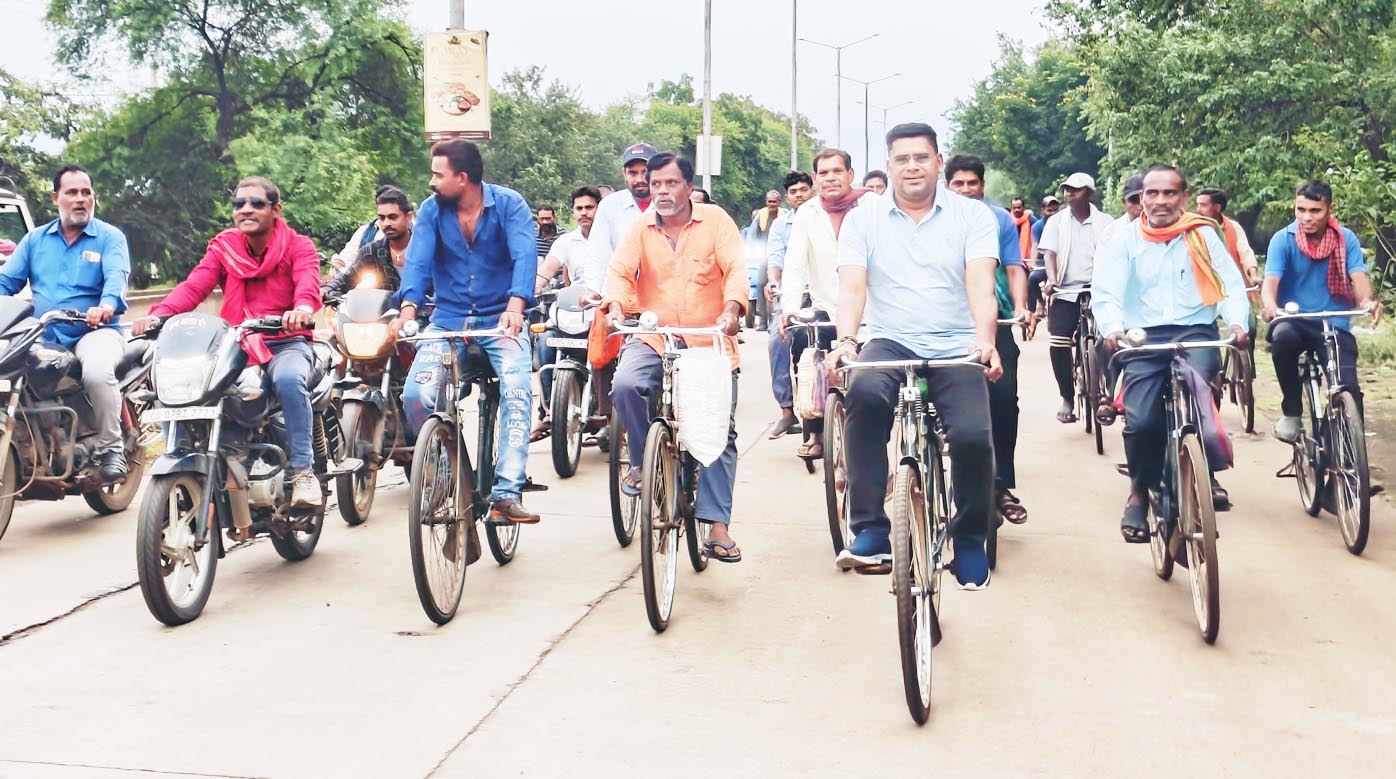 साइकिल रैली निकाल दिया स्वच्छता ही सेवा का संदेश साइकिल रैली निकाल दिया स्वच्छता ही सेवा का संदेश