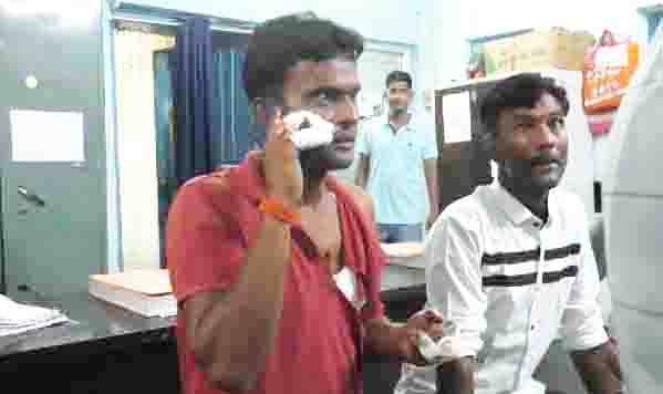 गले में चाकू टिका चालक से कार की लूट गले में चाकू टिका चालक से कार की लूट