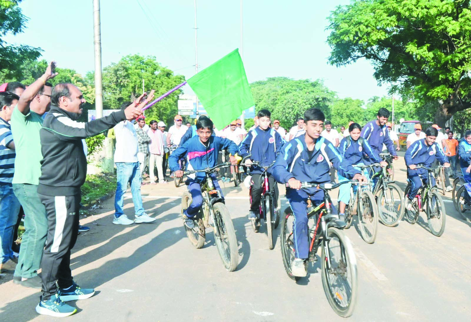साइकिल रैली निकालकर स्वच्छता के प्रति किया जागरूक 