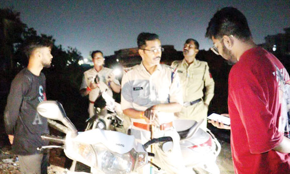 शहर के साथ ग्रामीण क्षेत्रों में चलाया चेकिंग अभियान