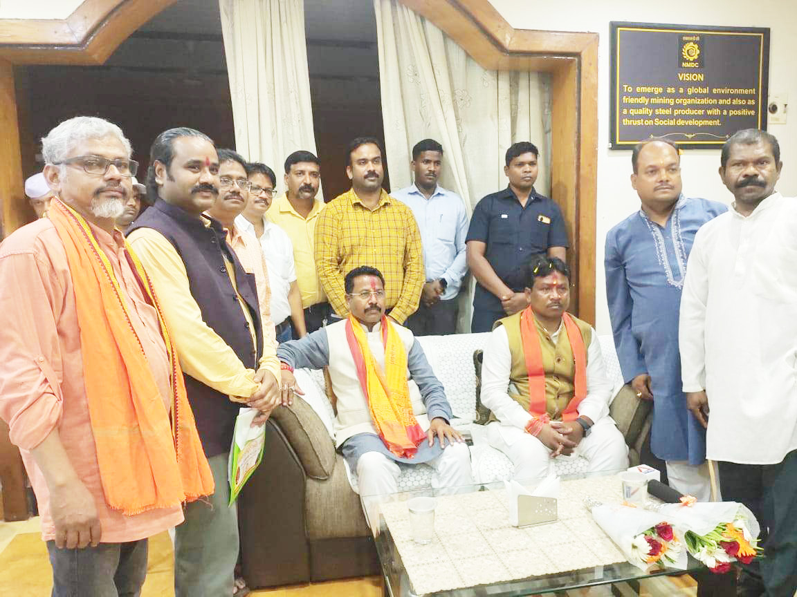 एनएमडीसी बचेली में तीसरे श्रमिक यूनियन खदान मजदूर संघ का आगाज, दीपशंकर अध्यक्ष, संतोष दास सचिव बने