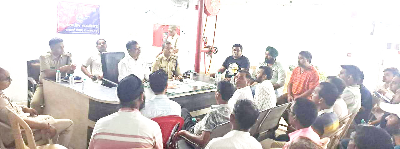 एक हजार जवान सम्हालेंगे डोंगरगढ़ मेले की कमान एक हजार जवान सम्हालेंगे डोंगरगढ़ मेले की कमान