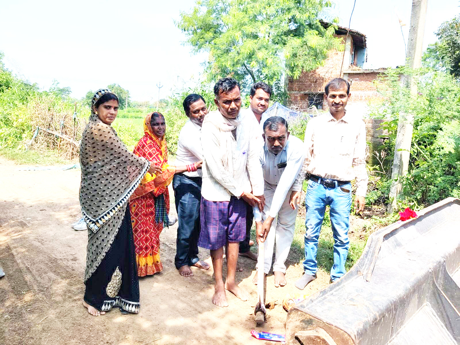 भेंडसर से भखारा मार्ग निर्माण का भूमिपूजन भेंडसर से भखारा मार्ग निर्माण का भूमिपूजन