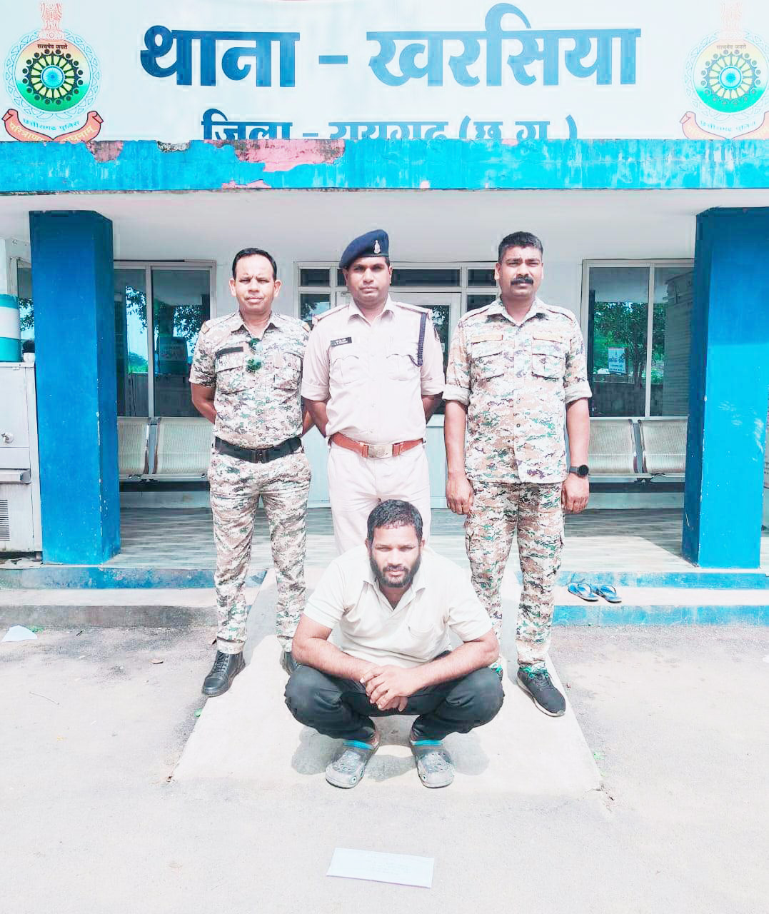 सट्टा लिखते युवक पकड़ाया सट्टा लिखते युवक पकड़ाया